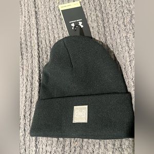 Black Under Armor beanie. Never worn